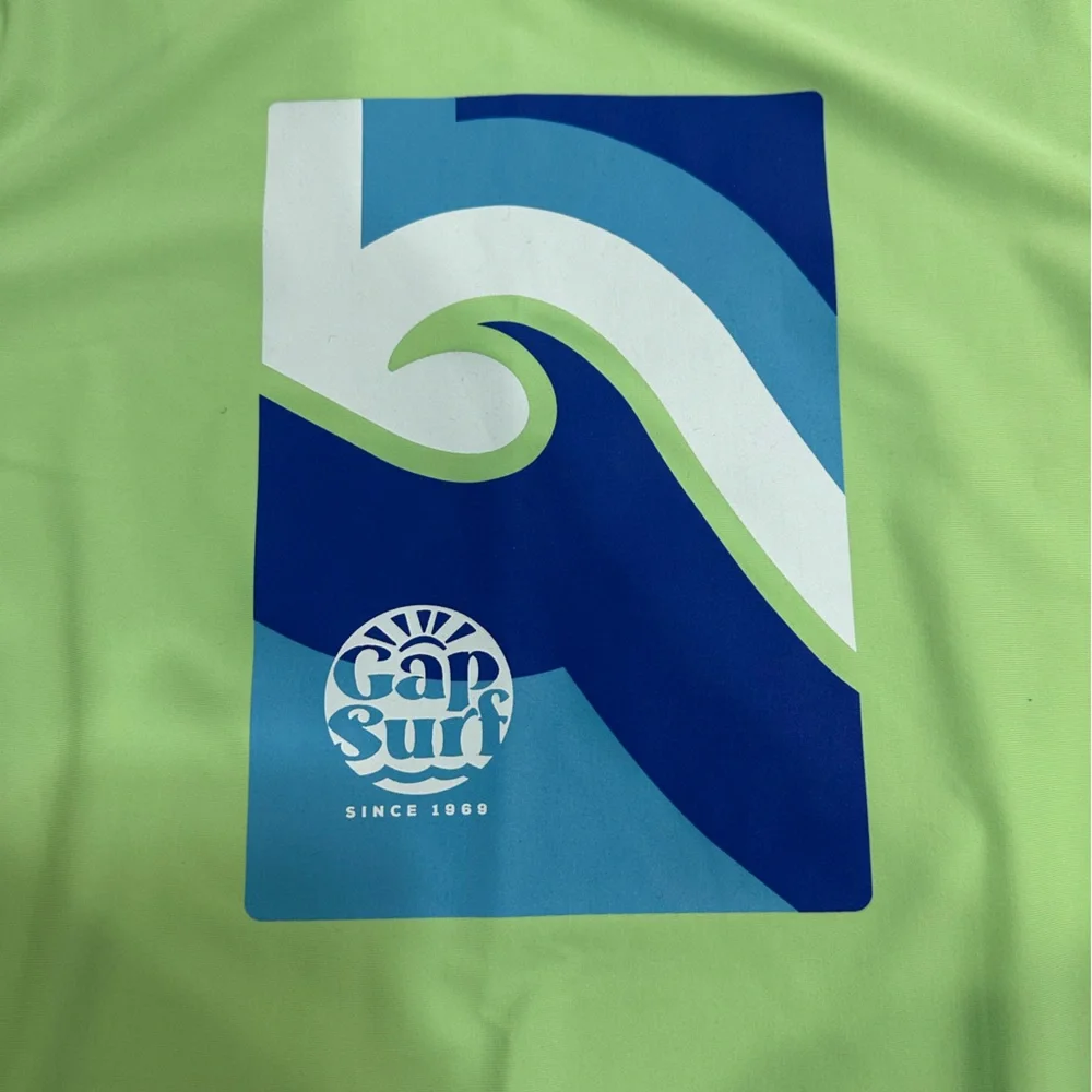 Boys Gap Rashguard - Picture 2 of 5